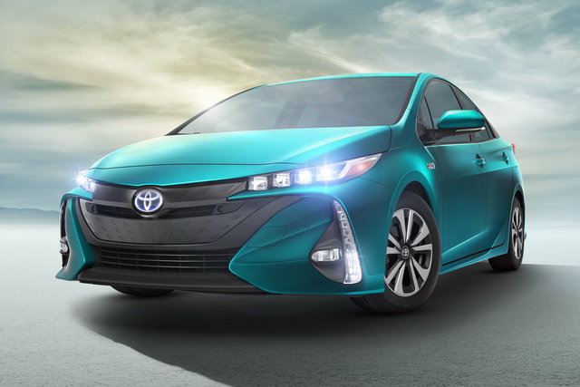 toyota prius prime 04