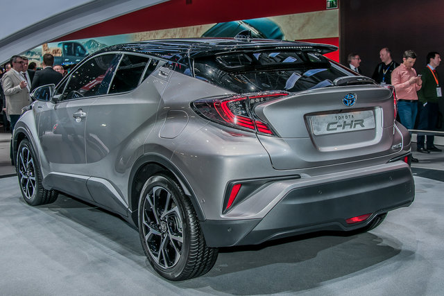 toyota c hr 4