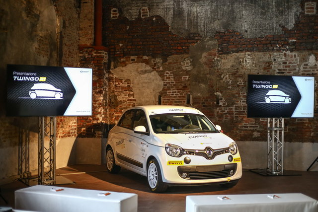 renault twingo rally 01