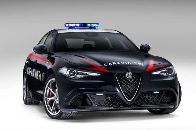 alfa romeo giulia carabinieri 13