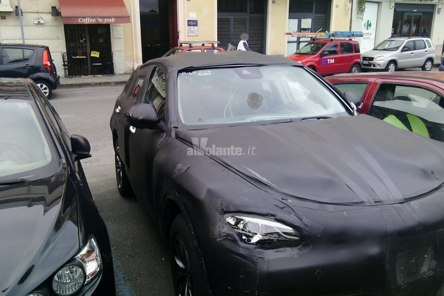 alfa romeo stelvio spy 3