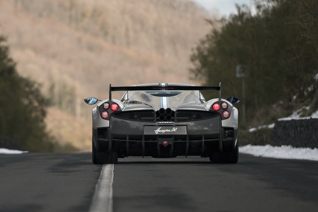 pagani huayra bc 01