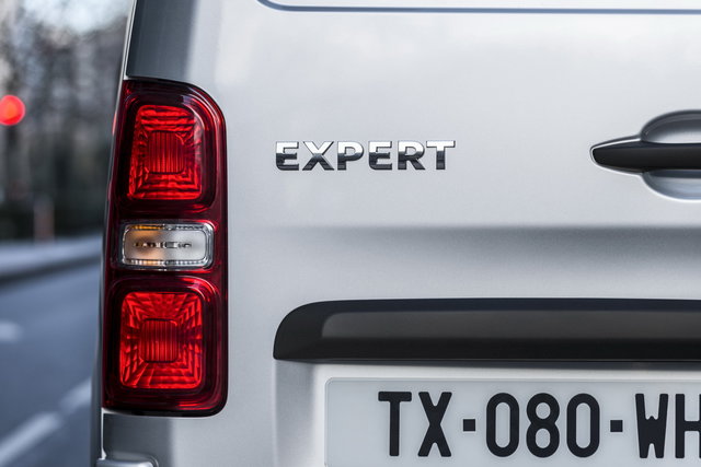 peugeot expert 2016 12