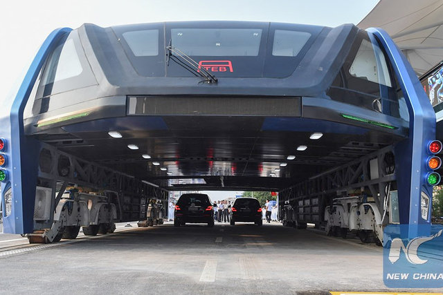 autobus sopraelevato cina 3