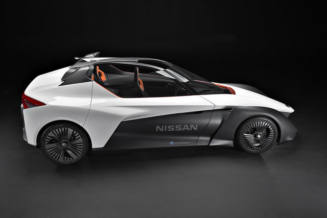 nissan bladeglider 02 0