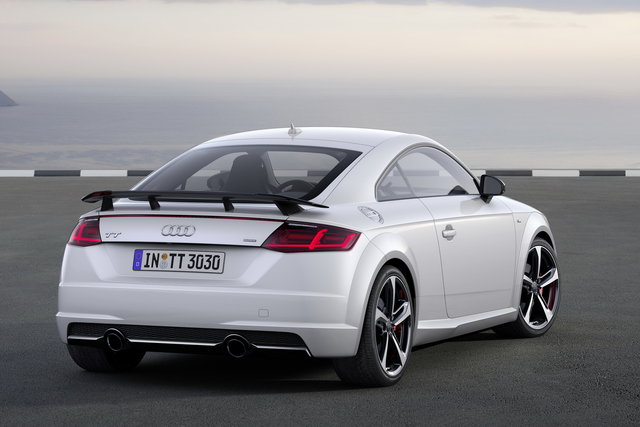 audi tt s line competition 01