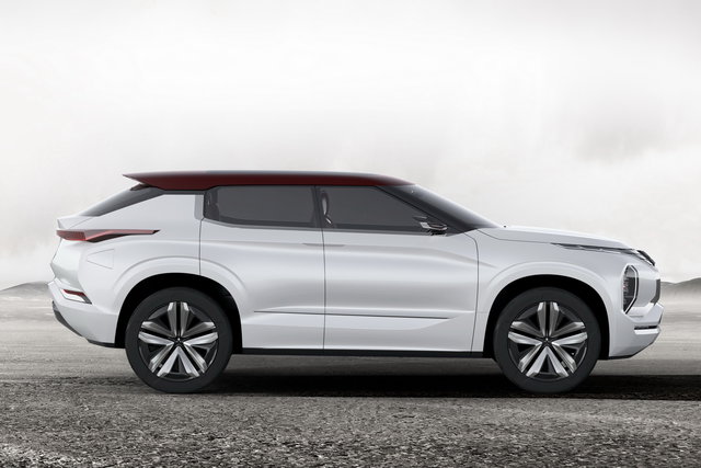 mitsubishi gt phev concept 2016 1