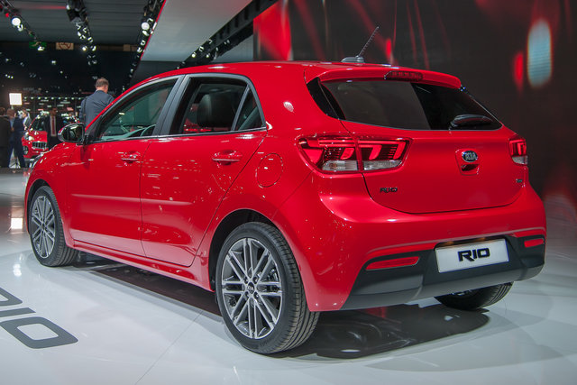 parigi 2016 kia rio 4