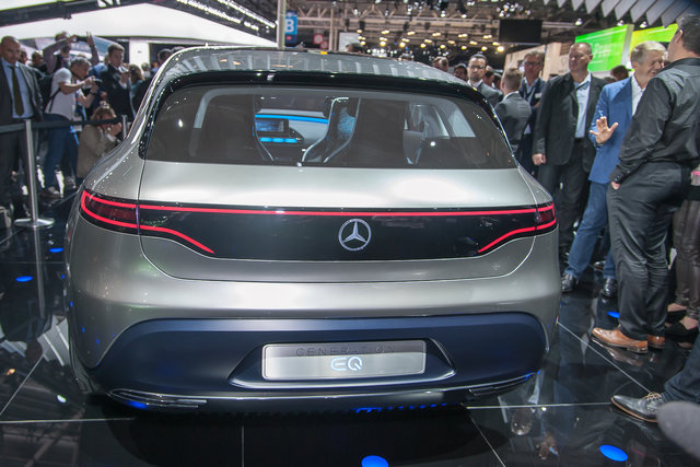 parigi 2016 mercedes eq 2