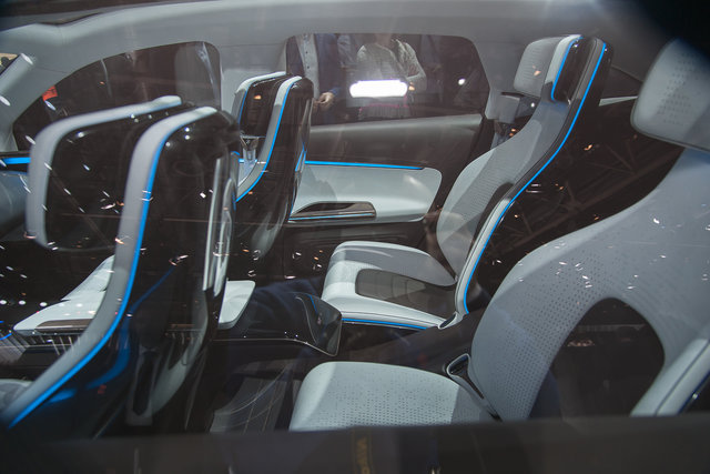 parigi 2016 mercedes eq 4