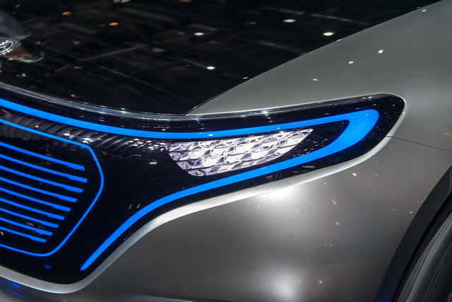 parigi 2016 mercedes eq 6