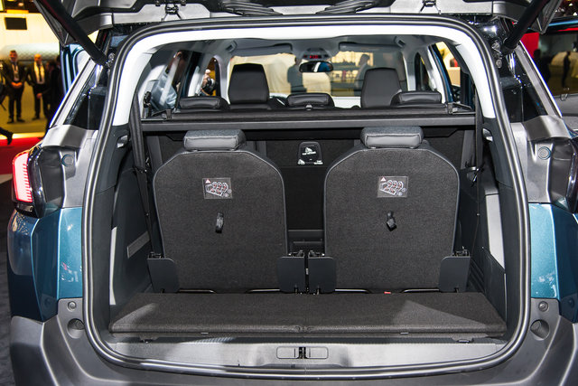 parigi 2016 peugeot 5008 suv 2