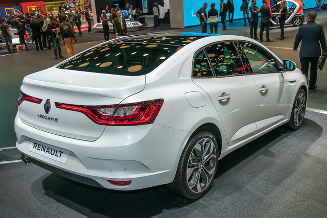 parigi 2016 renault megane grand coupe 1