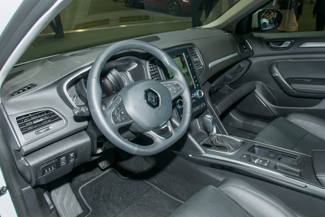 parigi 2016 renault megane grand coupe 2