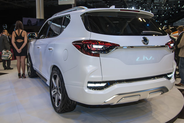 parigi 2016 ssangyong liv 2 8