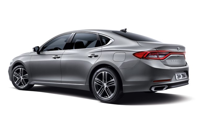 hyundai azera 2017 3