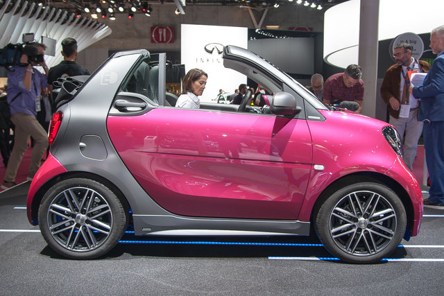 parigi 2016 smart fortwo cabrio ed 1