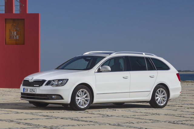 skoda superb 2008 1