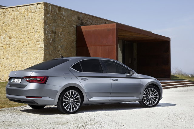 skoda superb 2015 12
