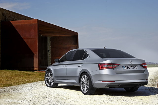 skoda superb 2015 15