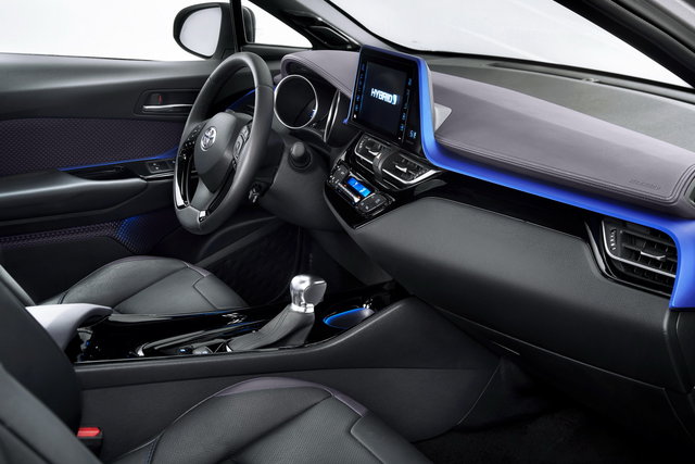 toyota c hr 2016 09