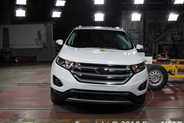crash test q2 ioniq edge ignis tivoli 07