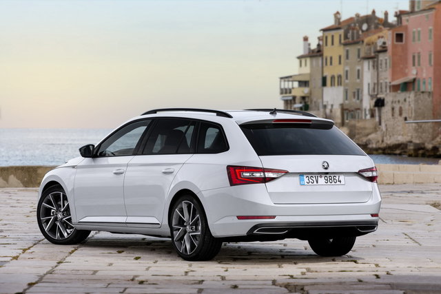 skoda superb sportline 7
