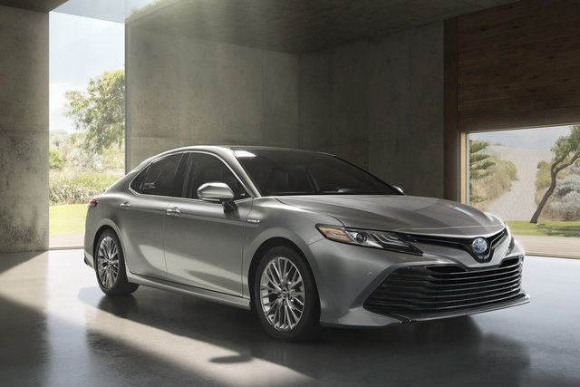 toyota camry 2017 06