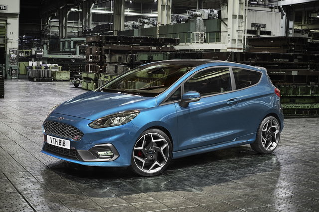 ford fiesta st 2017 03