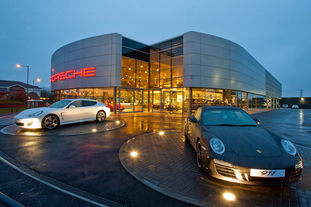 concessionaria porsche 1