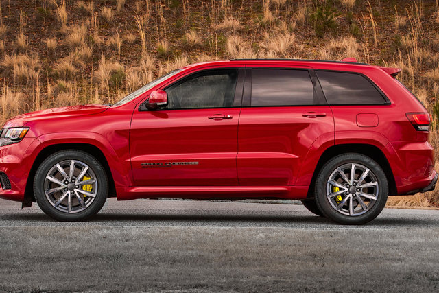 jeep grand cherokee trackhawk 09