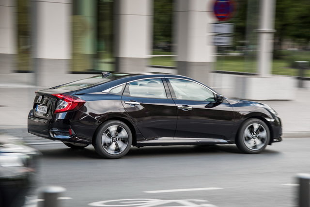 honda civic sedan 4 porte 2017 06 04