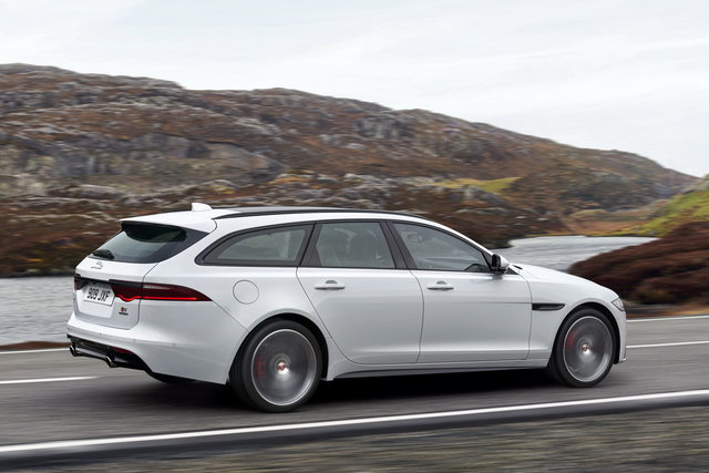 jaguar xf sportbrake 2017 07