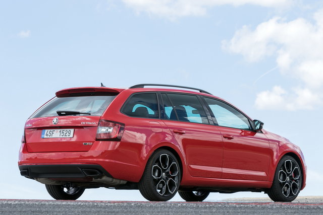 skoda octavia rs 245 02