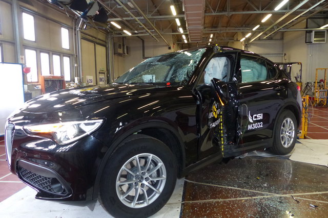crash test euro ncap 2017 07 36