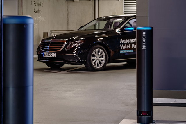 mercedes bosch parcheggio automatico 03