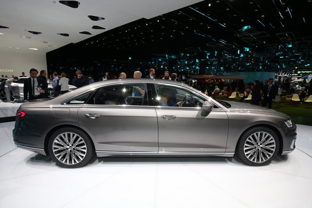 audi a8 2017 francoforte 5