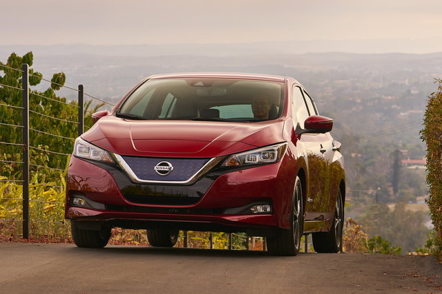 nissan leaf 2017 09 nuove 18