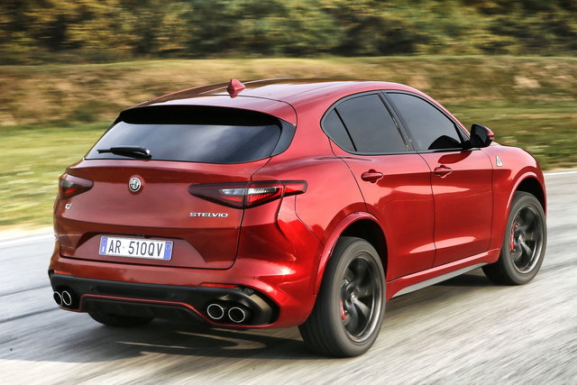alfa romeo stelvio quadrifoglio 2017 11 3