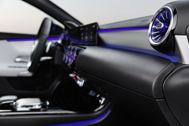 mercedes classe a 2018 interni 03