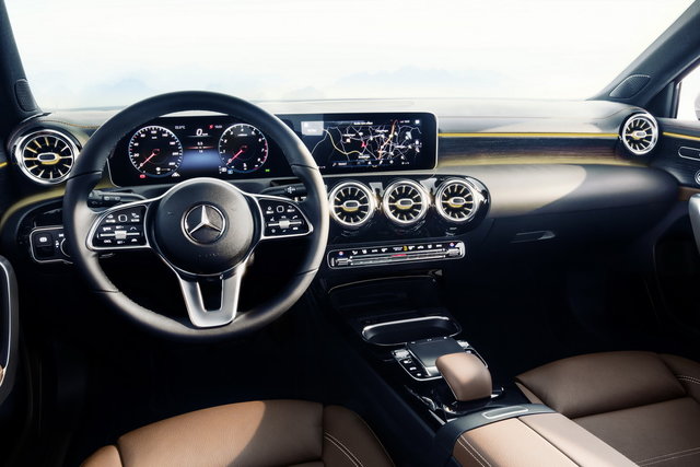 mercedes classe a 2018 interni 06