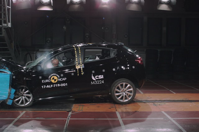 crash test euro ncap 2017 12 11