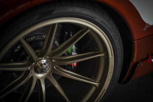 garage italia huayra lampo 14