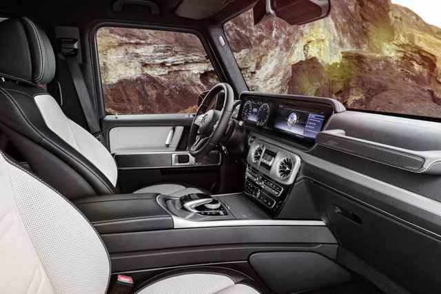 mercedes classe g 2018 interni 7