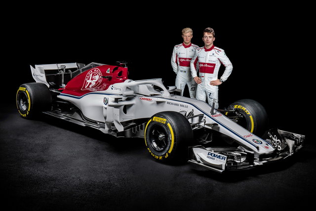 alfa romeo sauber c37 2018 09