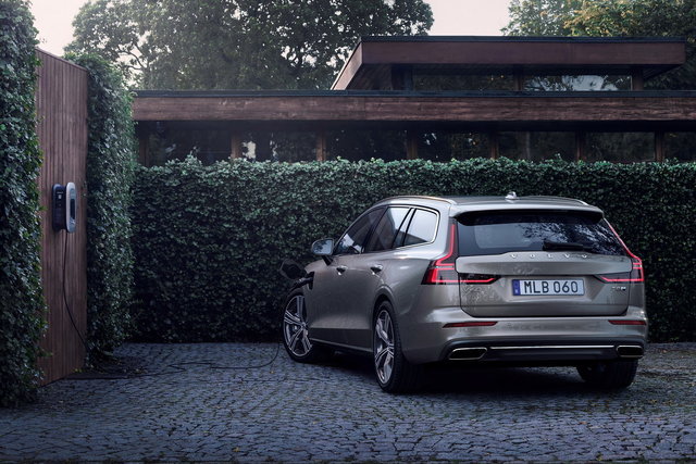 volvo v60 2018 02 35