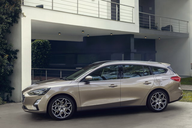 ford focus 2018 64