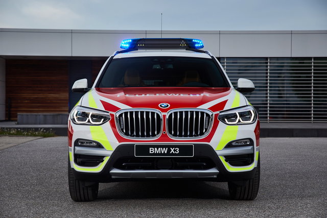 bmw rettmobil 2018 polizia pompieri medici 11