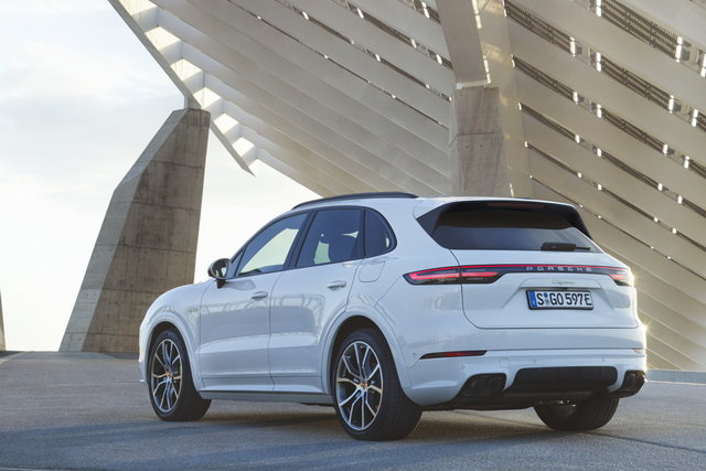 porsche cayenne hybrid 2018 06
