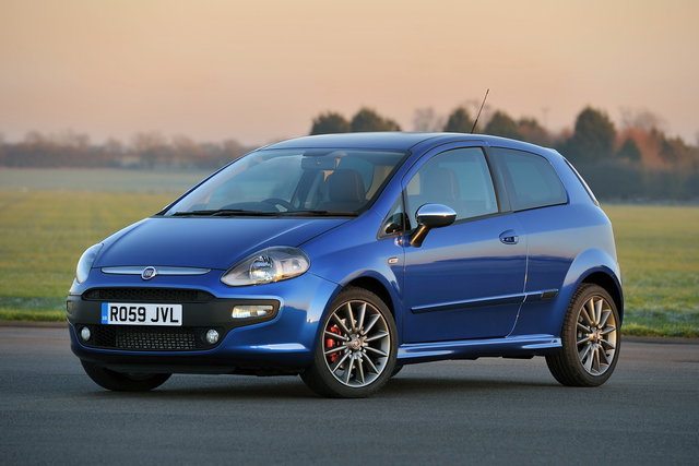 fiat punto storia 03
